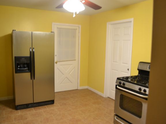 3rd image of 172 James St