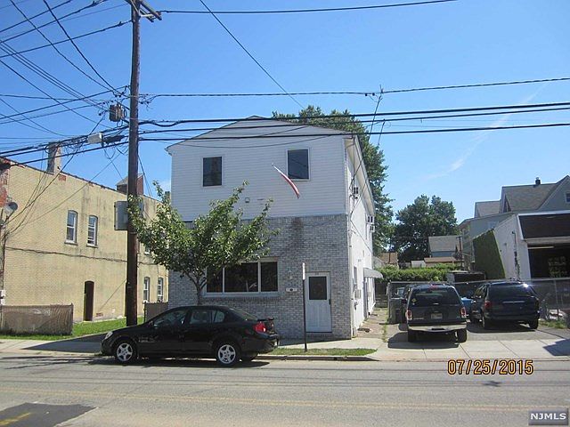 1st image of 214 Palisade Ave