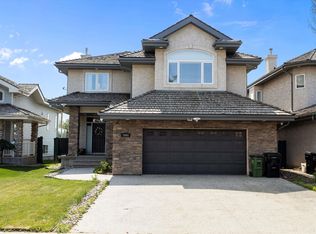 1644 Hector Rd NW, Edmonton, AB T6R 3G9