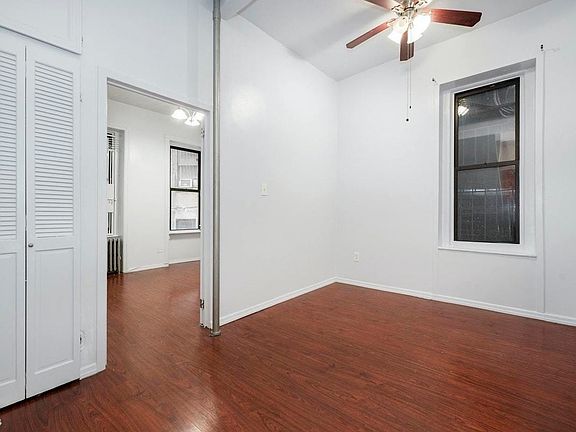 3rd image of 943 Amsterdam Ave APT 1R