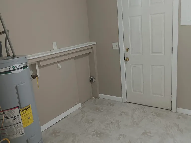 644 Dayton Ave — Photo 4