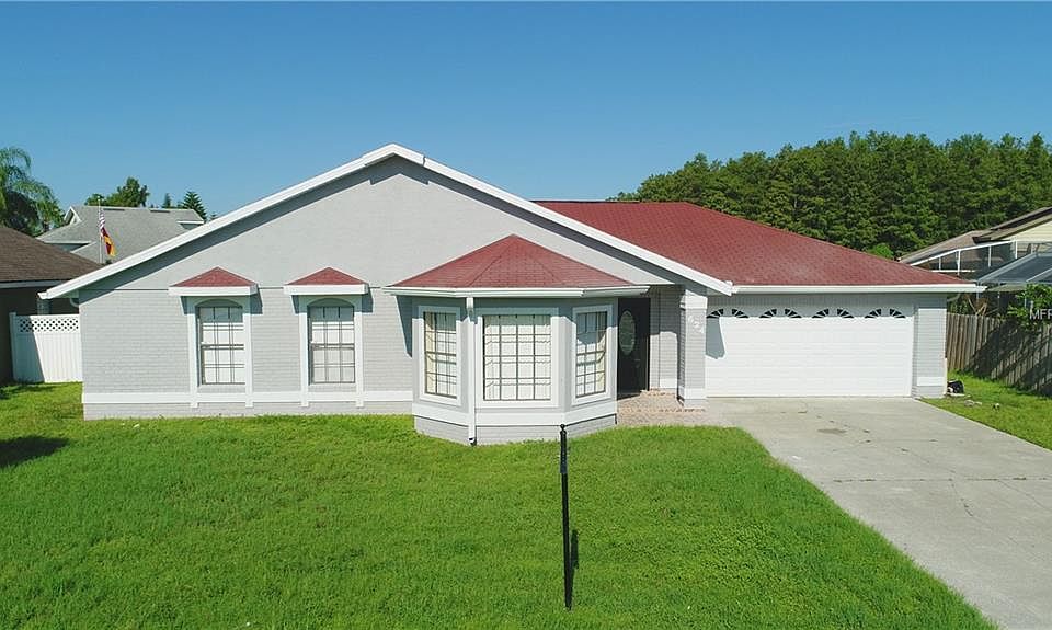 1st image of 624 Moss Park Ct