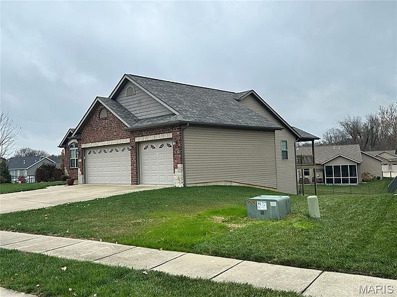 4th image of 1861 Crimson Oak Dr