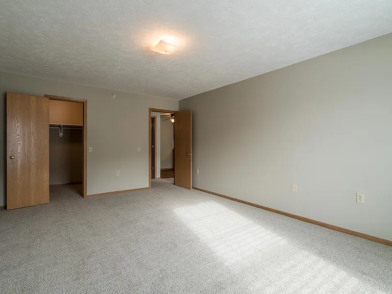 Eagle Run Apartments — Photo 55