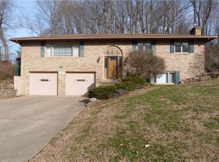 3717 Moonglo St NW, Uniontown, OH 44685