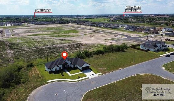 3rd image of 3414 Bryan Dr