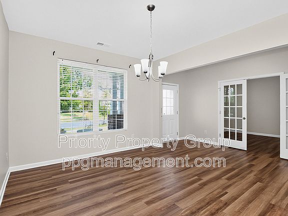 3rd image of 3010 Eagle Ridge Ln
