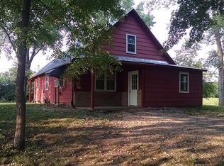 113 W Hickory St, Louisville, KS 66547