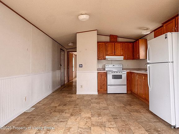 5th image of 314 Main Ave E
