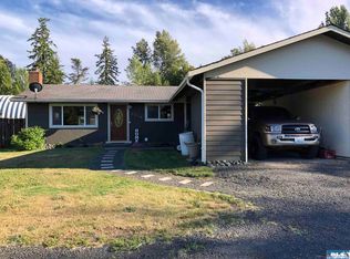 2228 W Edgewood Dr, Port Angeles, WA 98363