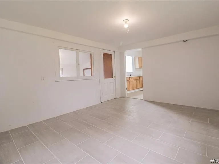 15634 Lakeshore Rd — Photo 14