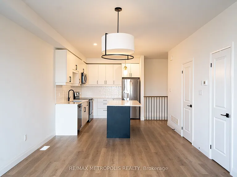 3900 Savoy St #121 — Photo 2