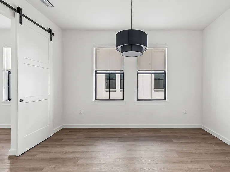 1218 E Kay St #14 — Photo 24