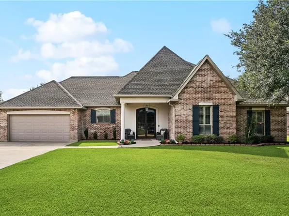 649 Place Saint Etienne, Covington, LA 70433