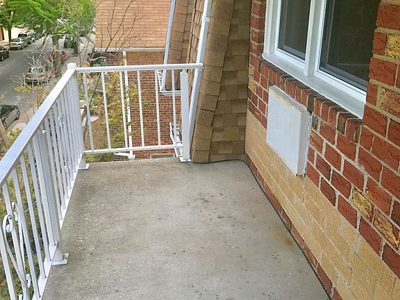 5th image of 92 Parrott Pl APT 4A