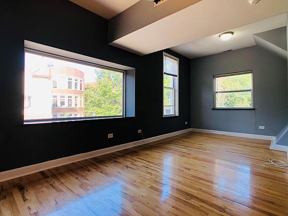 2nd image of 1957 W Henderson St Unit 2