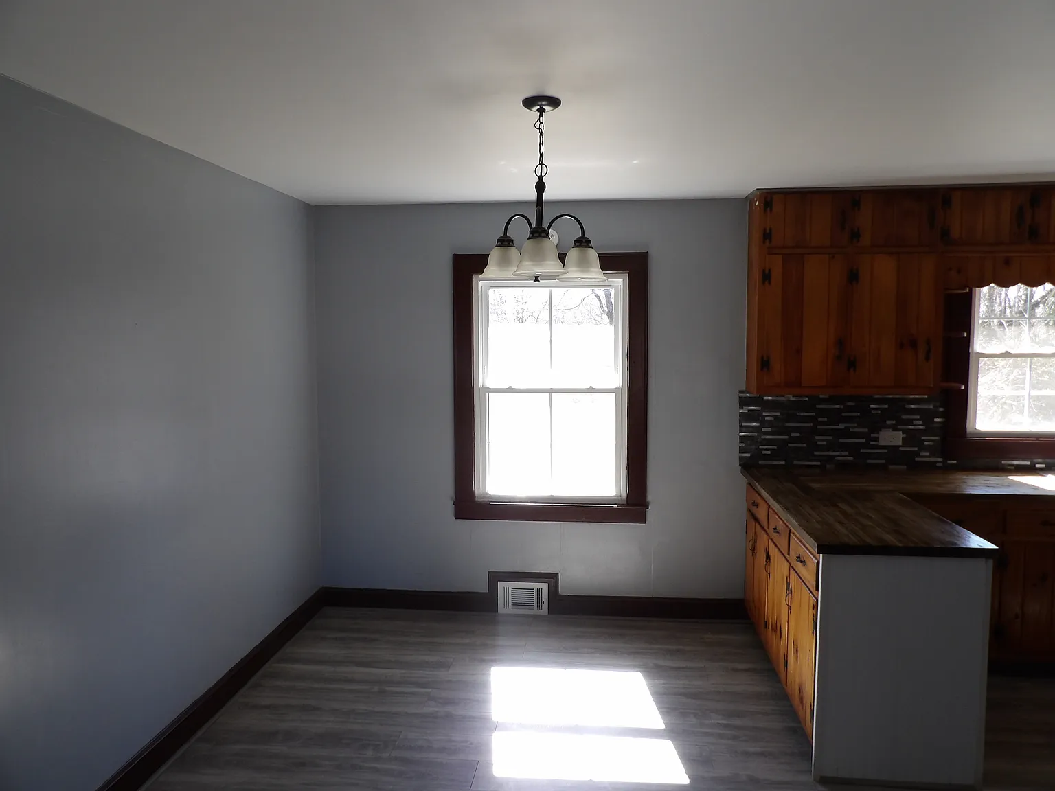 1147 Pads Rd — Photo 2