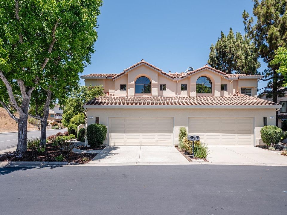 1st image of 12 Marigold Ln