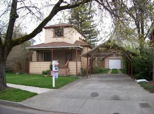 316 SW K St, Grants Pass, OR 97526