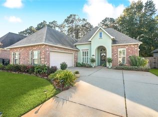625 Brown Thrasher Loop N, Madisonville, LA 70447