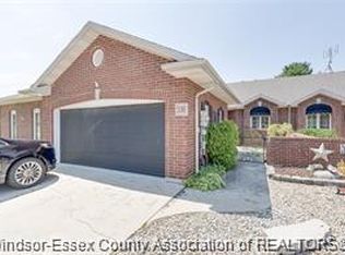 330 Saddle Ln, Kingsville, ON N9Y4A6