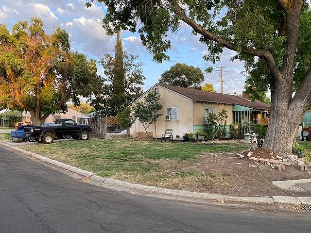 2nd image of 1928 Potter Ave