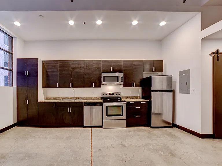Vandever Lofts — Photo 48