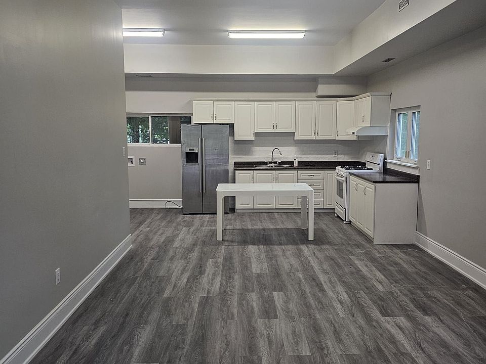 1st image of 51 Diana Dr