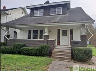 304 S Jackson St, Batavia, NY 14020