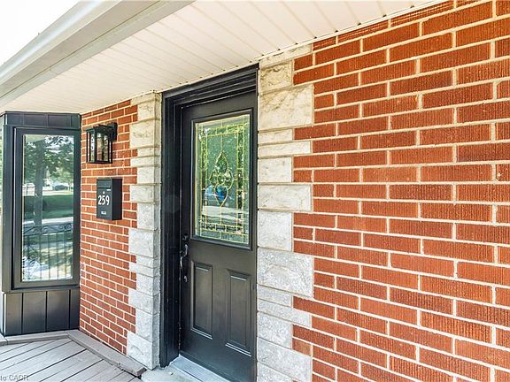3rd image of 259 Greenfield Ave