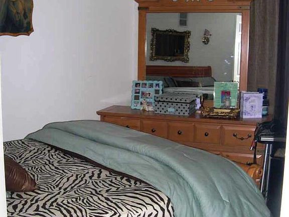 3rd image of 186 Adams St #3