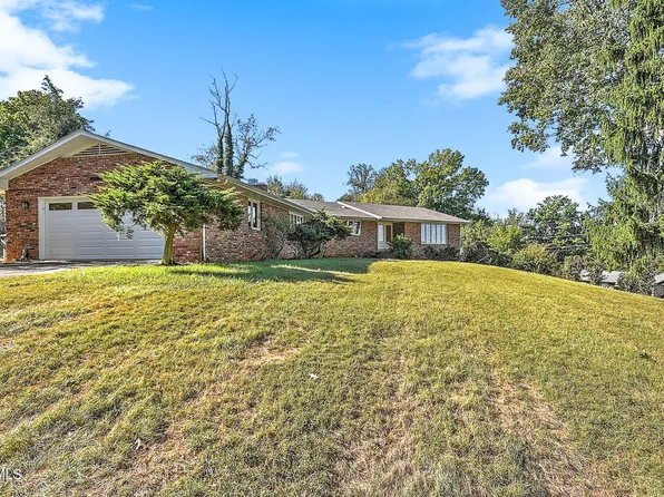 3701 Skyland Dr, Kingsport, TN 37664