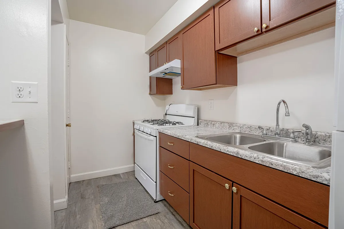 Building Photo - 6728 Dale Ave #3D