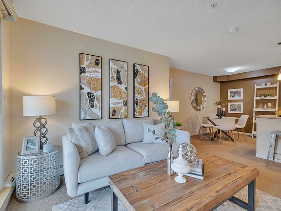 4th image of 13907 136th St NW #208
