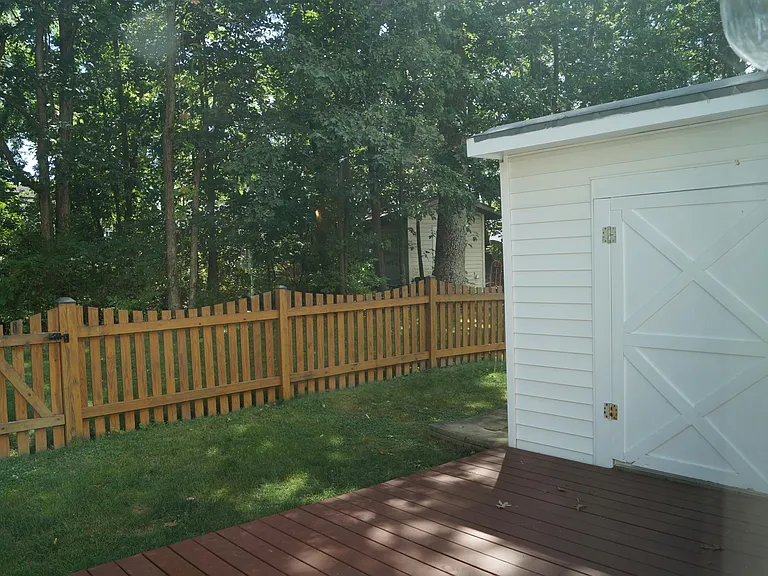 312 Hanford Ct — Photo 18
