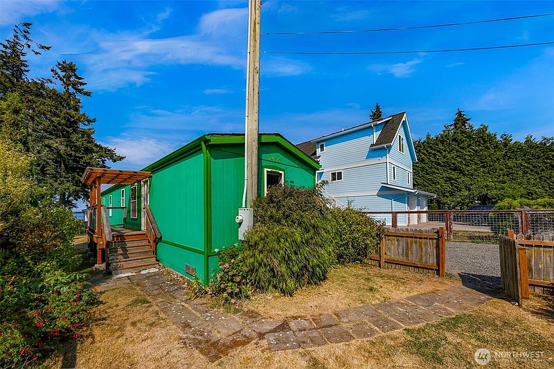 4th image of 7435 Sunset Drive
