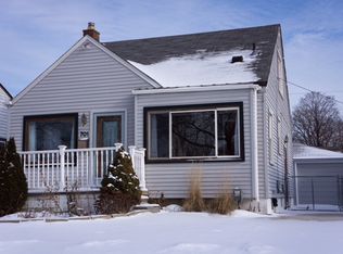 701 S Edgeworth Ave, Royal Oak, MI 48067
