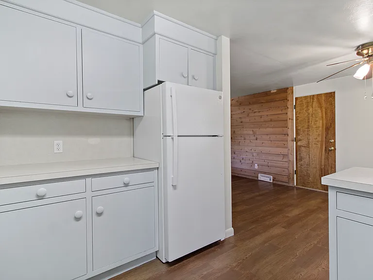 680 Borah Ave — Photo 17