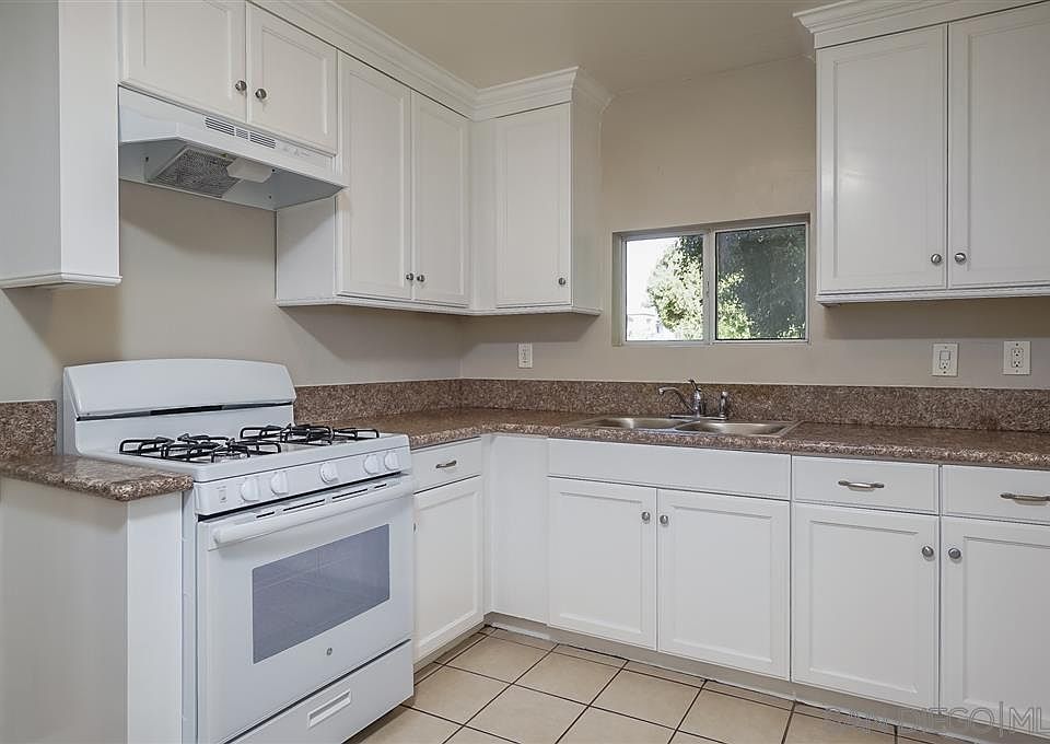 1st image of 741 Boundary St