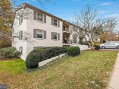 2 bed, 960 sqft, $2,150 — Photo 2