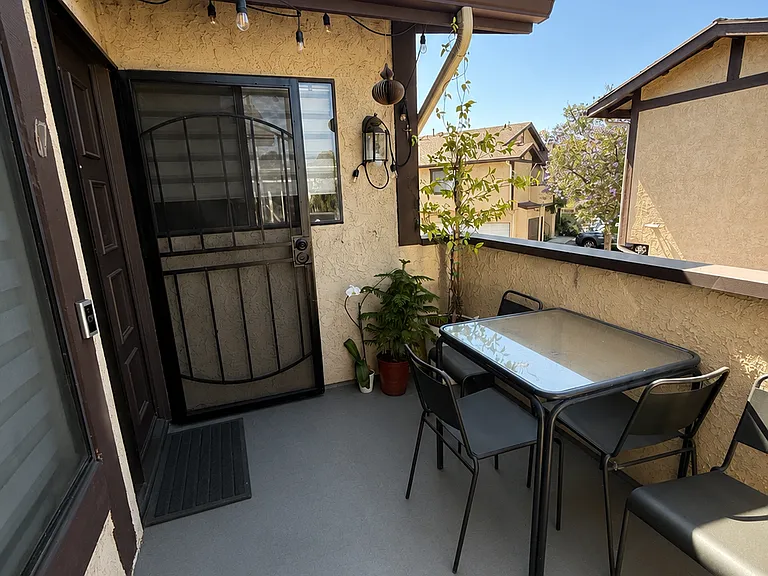 8601 Sunland Blvd #67 — Photo 1