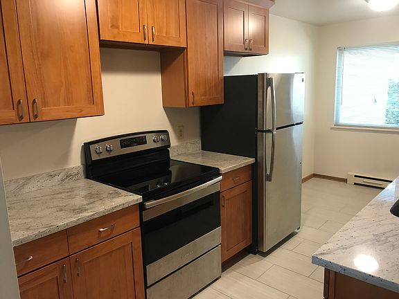 4th image of 3246 SW Avalon Way APT 3