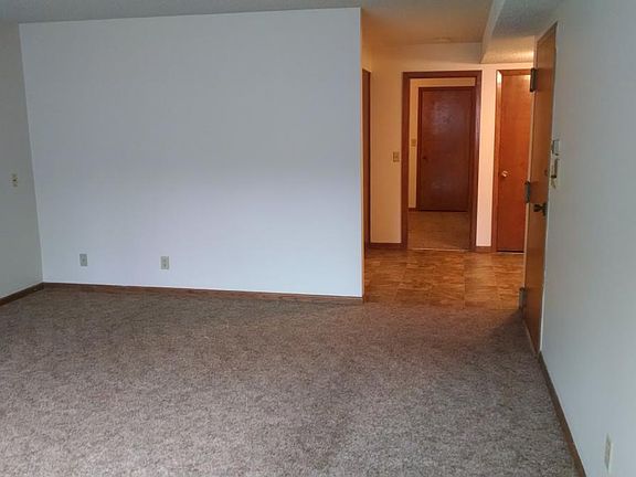 4th image of 1812 B St APT 1