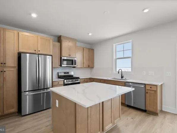 121 Checkerspot Way, Lake Frederick, VA 22630