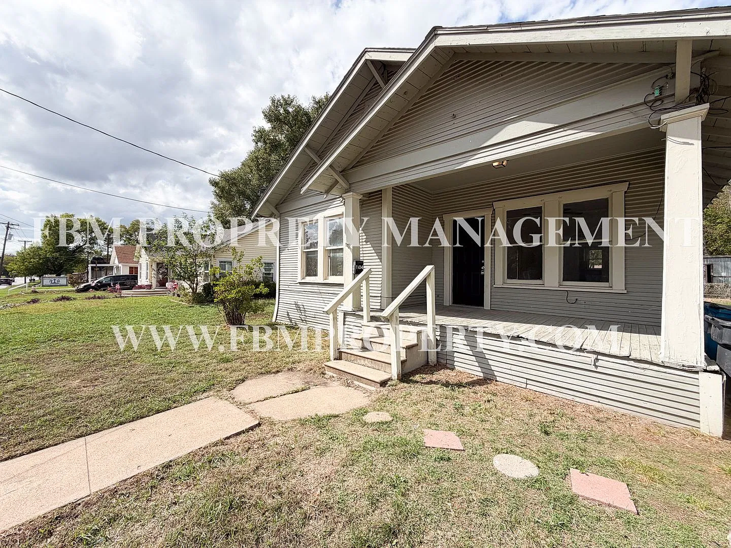 1804 W 2nd St - Beautiful 3 Bedroom, 1 Bathroom Home in Corsicana, TX! — Photo 3