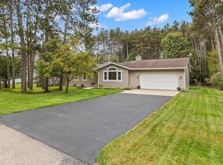 2231 Aspen Ln, Plover, WI 54467