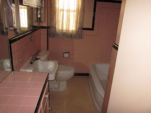 Upstairs Bathroom