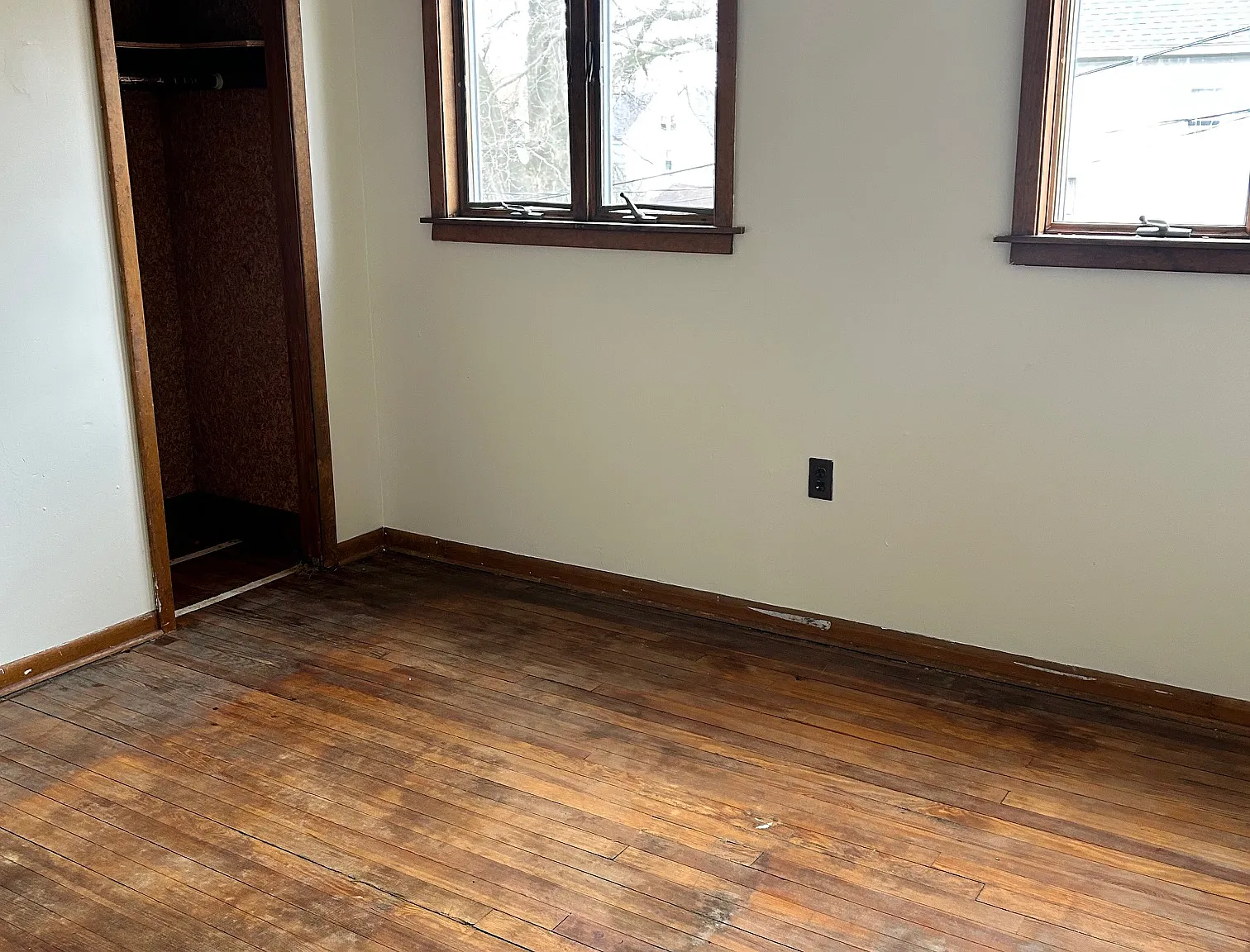 3 bed, 1300 sqft, $1,350 — Photo 4