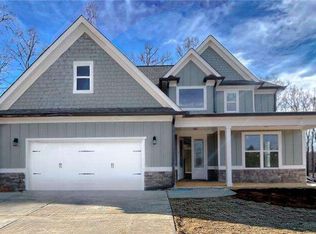 13 Cranford Cir, Cartersville, GA 30120
