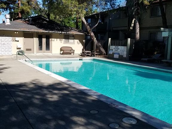 2nd image of 1250 Quail Dr #C3